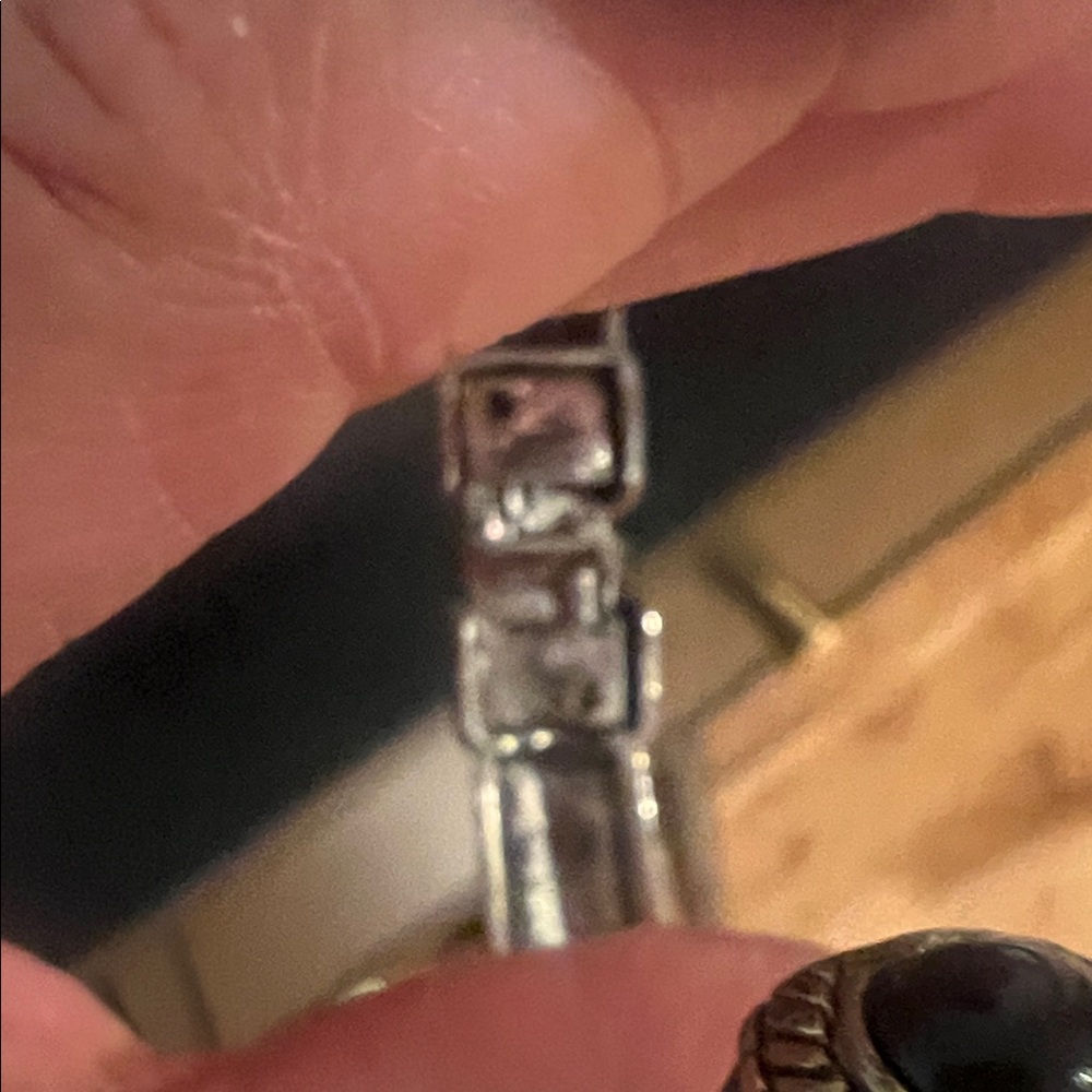 Elegant Two-Tone Women's Bracelet - Picture 4 of 5